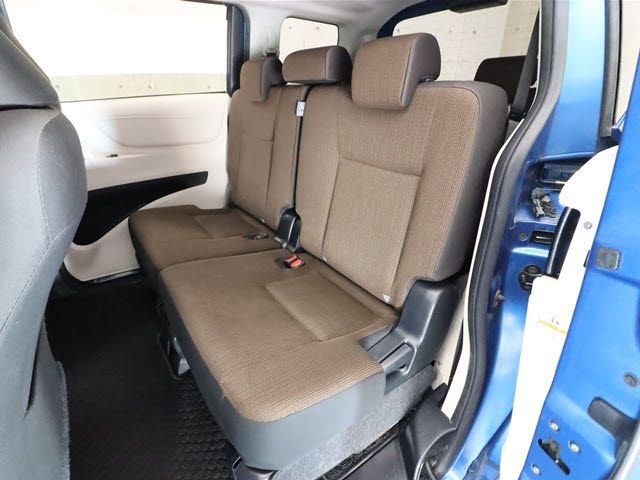 Toyota SIENTA 2016-08 13242-6