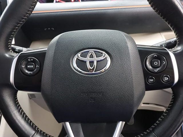 Toyota SIENTA 2016-08 13242-9