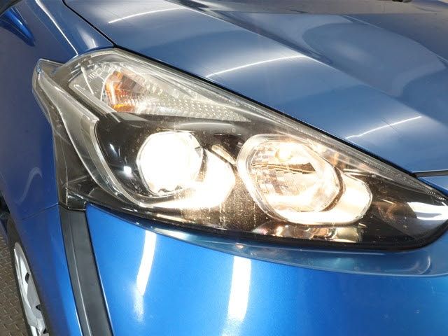 Toyota SIENTA 2016-08 13242-19