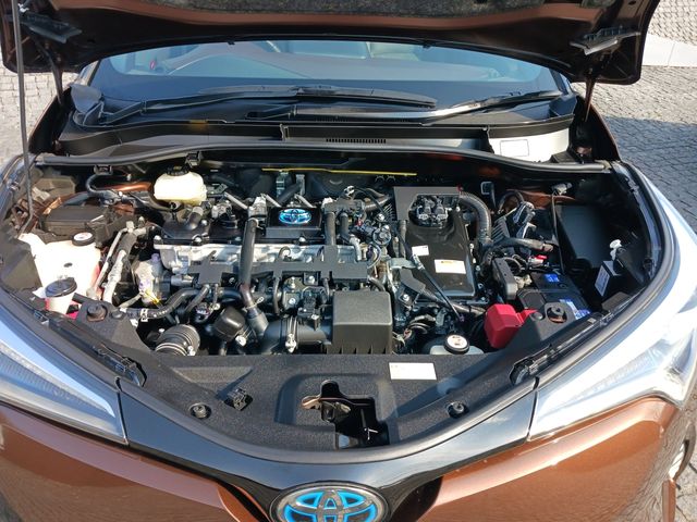 Toyota C-HR 2017-04 27460-25