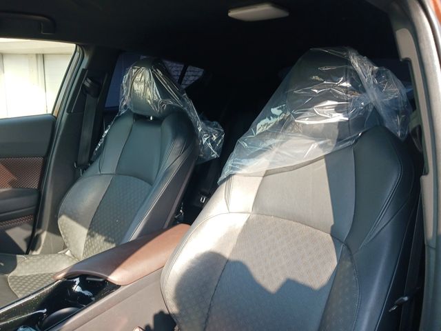 Toyota C-HR 2017-04 27460-23
