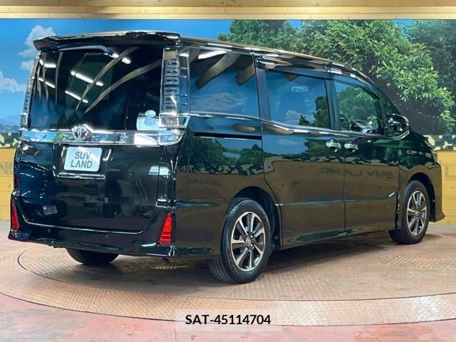 Toyota VOXY 2019-07 321636-18
