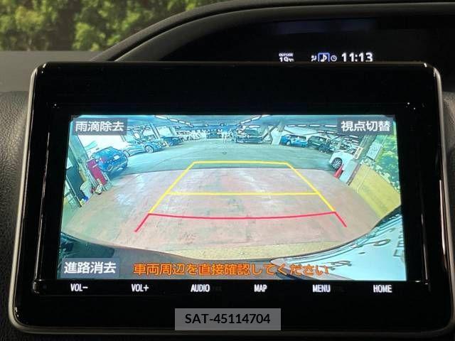 Toyota VOXY 2019-07 321636-3
