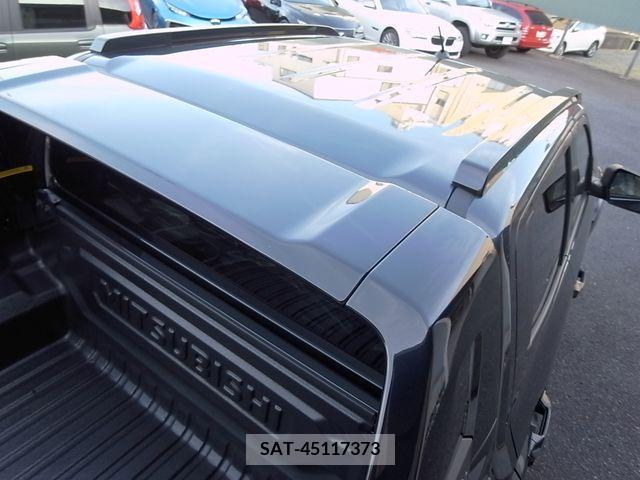 Mitsubishi TRITON 2024-04 288835-15