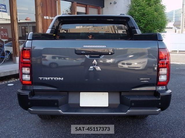 Mitsubishi TRITON 2024-04 288835-19