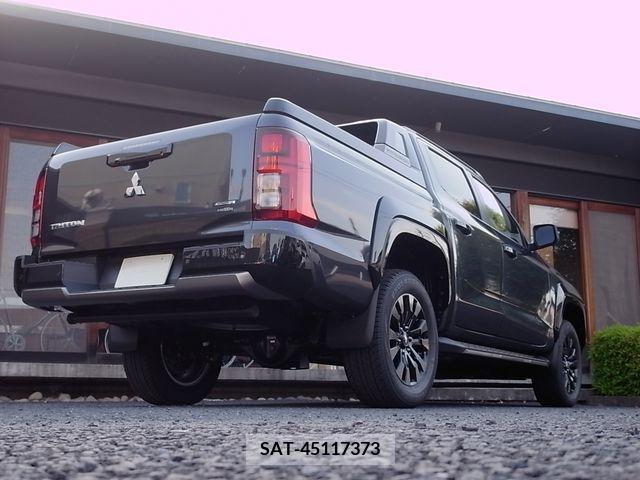 Mitsubishi TRITON 2024-04 288835-1