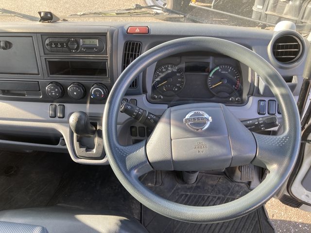 Nissan ATLAS 2015-10 194548-7