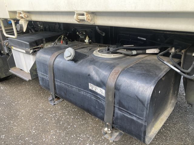 Nissan ATLAS 2015-10 194548-14
