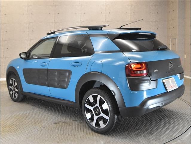 Citroen C4 2017-01 28994-8