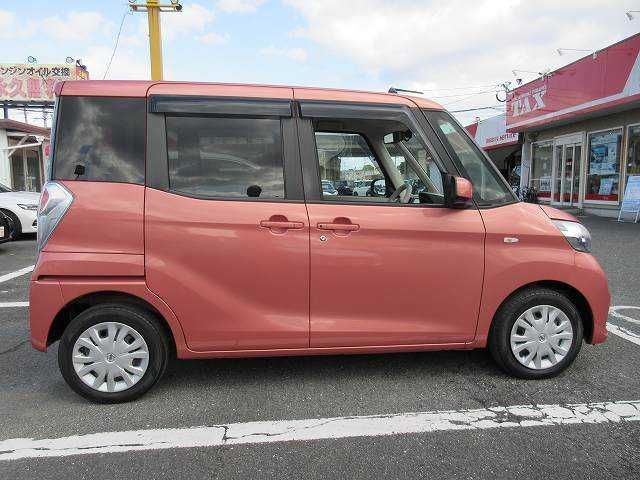 Nissan DAYZ ROOX 2018-06 190816-17
