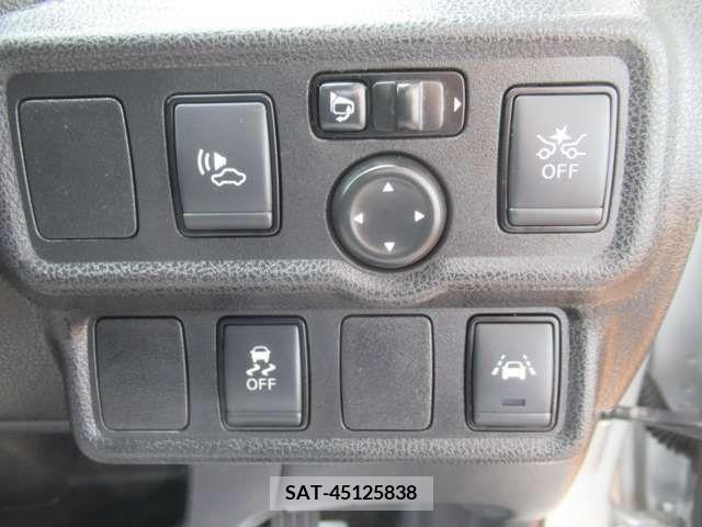 Nissan NOTE 2019-03 328699-6