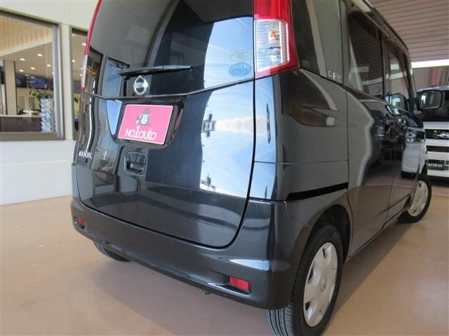Nissan ROOX 2009-12 1817-4