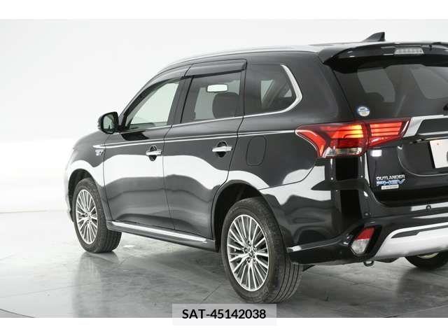 Mitsubishi OUTLANDER PHEV 2019-10 247251-6