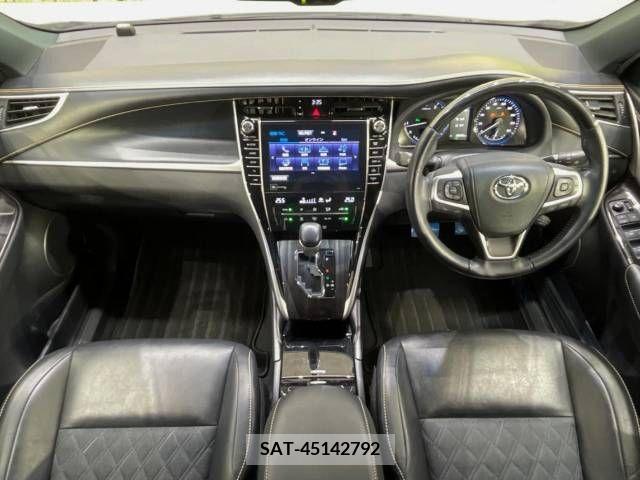 Toyota HARRIER 2017-09 243942-1