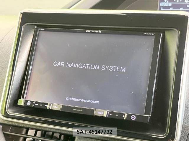 Toyota VOXY 2017-01 227640-2