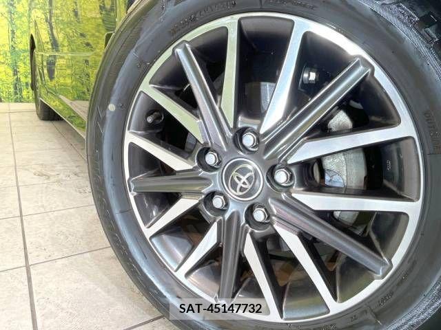 Toyota VOXY 2017-01 227640-13