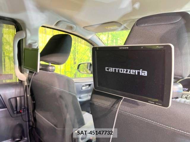 Toyota VOXY 2017-01 227640-5