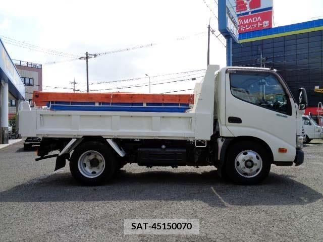 Hino DUTRO 2016-12 238198-17