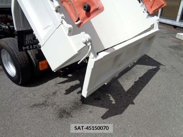 Hino DUTRO 2016-12 238198-9