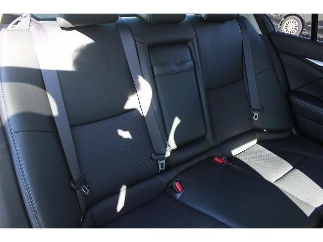 Nissan SKYLINE 2014-12 196440-13