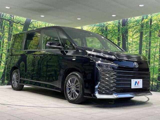 Toyota VOXY 2023-03 182045-17