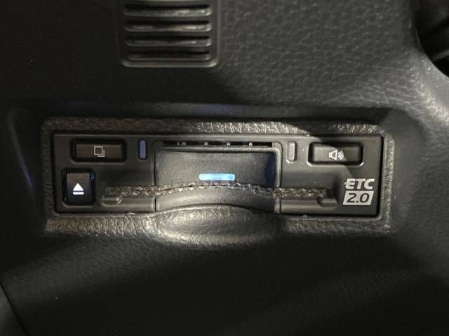 Toyota VOXY 2023-03 182045-7