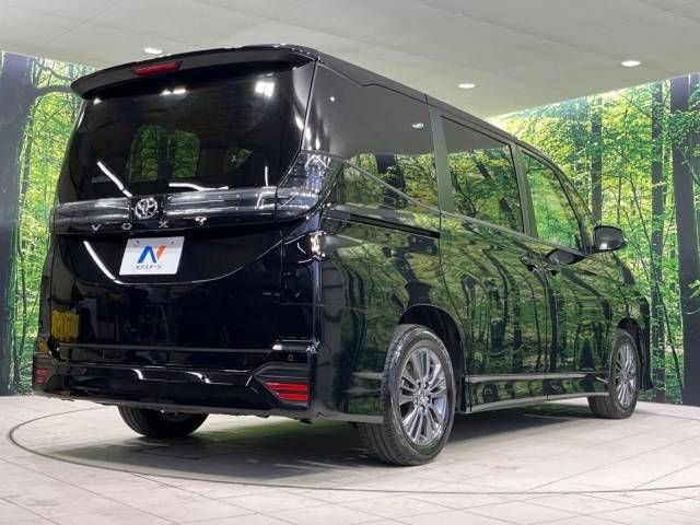 Toyota VOXY 2023-03 182045-18