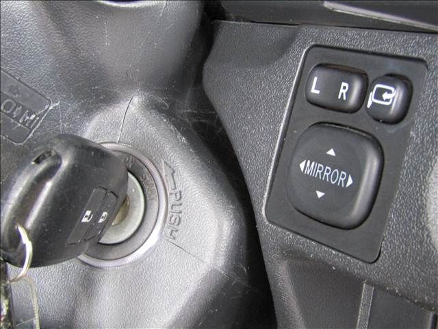 Toyota HIACE WAGON 2014-04 3117-8