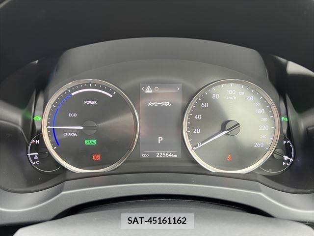 Lexus IS 2017-02 297900-29