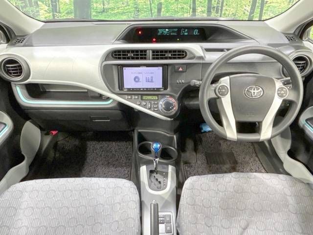 Toyota AQUA 2012-09 9747-1