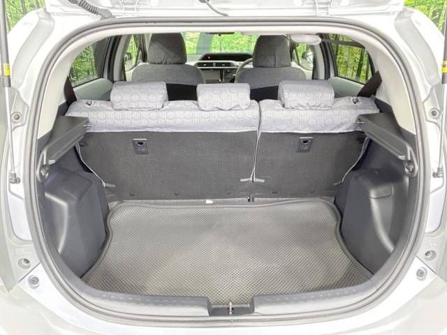 Toyota AQUA 2012-09 9747-10