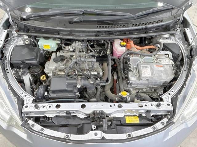 Toyota AQUA 2012-09 9747-18