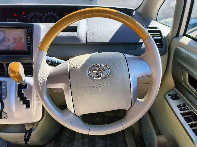 Toyota NOAH 2009-08 10489-13