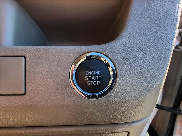 Toyota NOAH 2009-08 10489-11