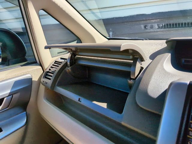 Toyota NOAH 2009-08 10489-23