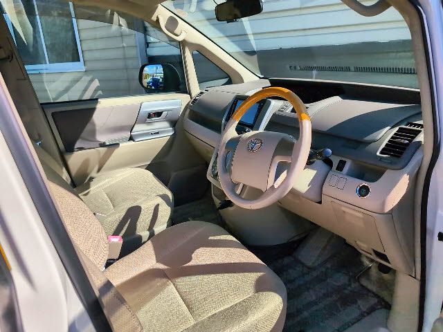 Toyota NOAH 2009-08 10489-9