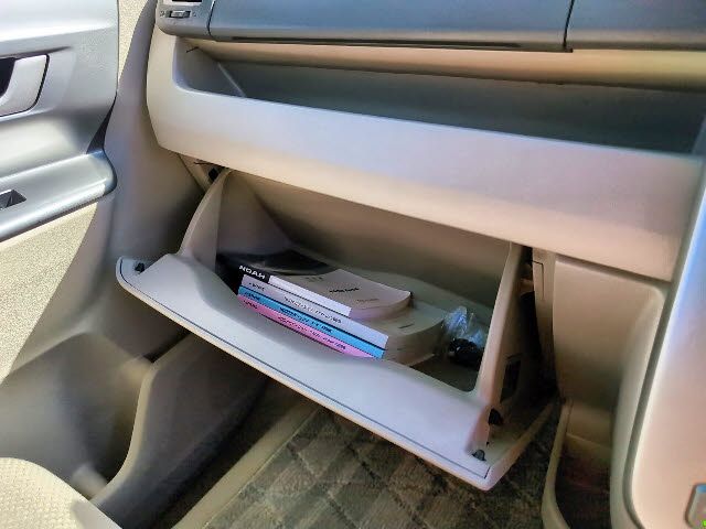 Toyota NOAH 2009-08 10489-22