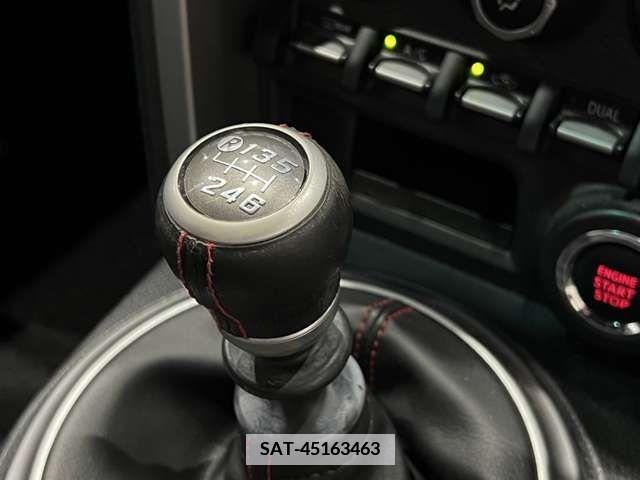 Toyota 86 2012-06 379123-4