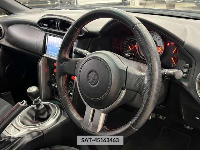 Toyota 86 2012-06 379123-17