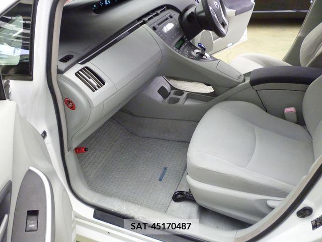 Toyota PRIUS 2009-11 281958-15