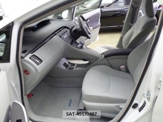 Toyota PRIUS 2009-11 281958-14