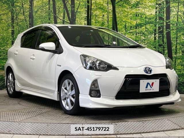 Toyota AQUA 2013-06 376107-16