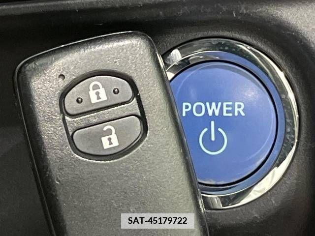 Toyota AQUA 2013-06 376107-6