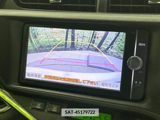 Toyota AQUA 2013-06 376107-3