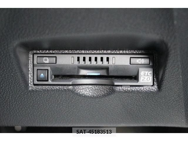 Toyota PRIUS 2019-06 245611-3