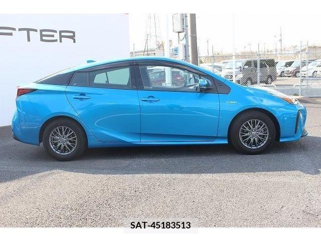 Toyota PRIUS 2019-06 245611-7