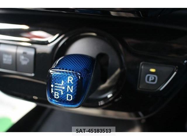 Toyota PRIUS 2019-06 245611-5