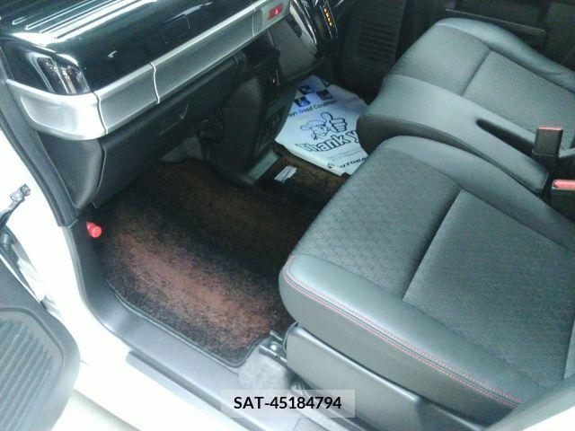 Suzuki SPACIA 2020-08 368589-1