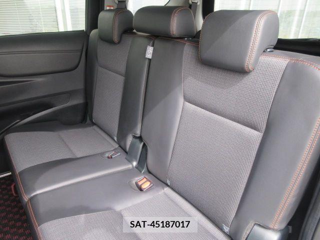 Toyota SIENTA 2018-01 298338-5