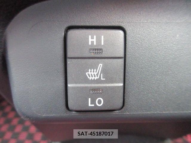 Toyota SIENTA 2018-01 298338-18
